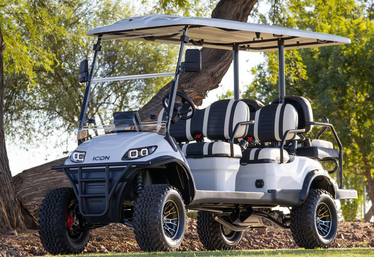 2025 icon ev i60l golf carts 2